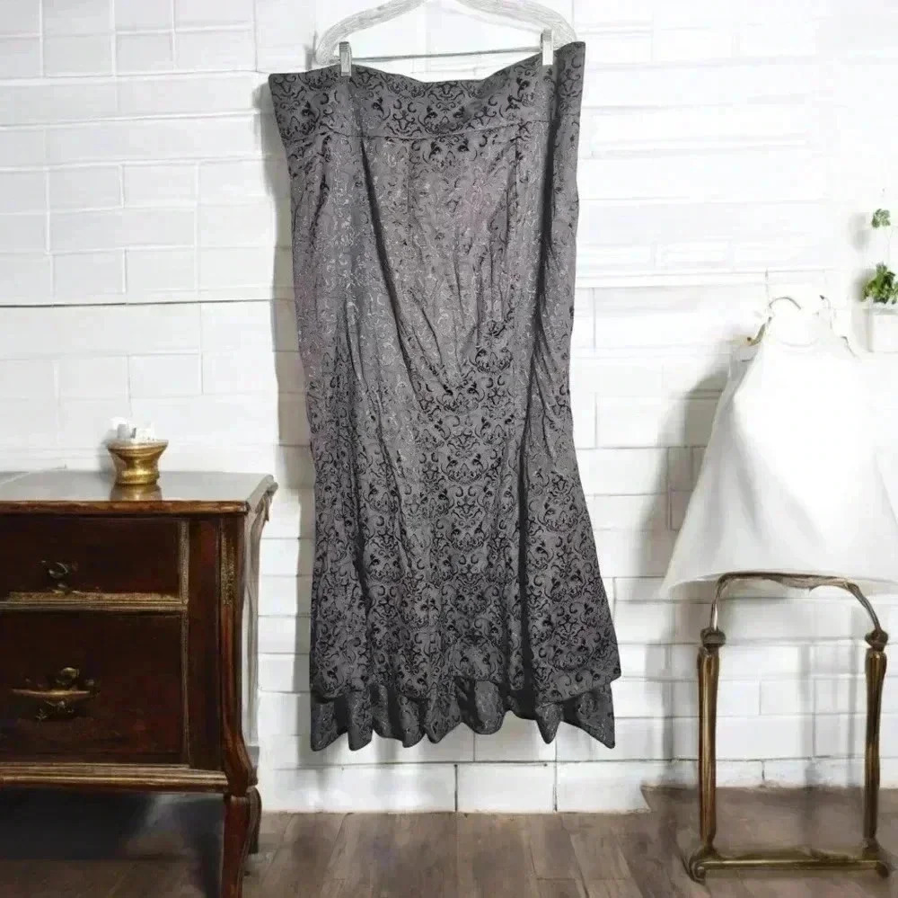 Black Brocade Strapless Black Dress sz 1X 48 in length Lace Up cool details